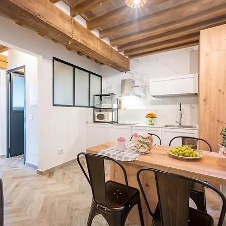 Guesthost - Bixio 29 4 And 6 Apartman Parma