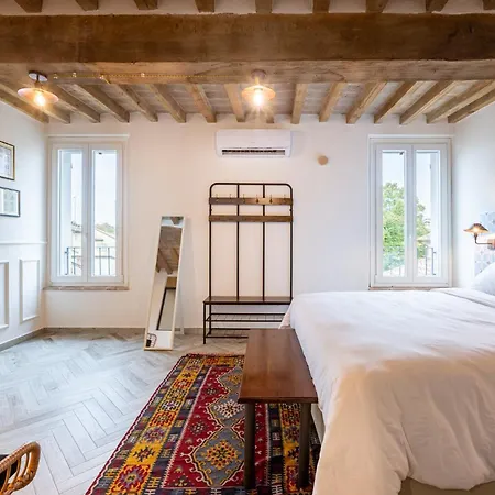 Guesthost - Bixio 29 4 And 6 Apartman Parma