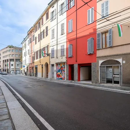 Guesthost - Bixio 29 4 And 6 Apartman *