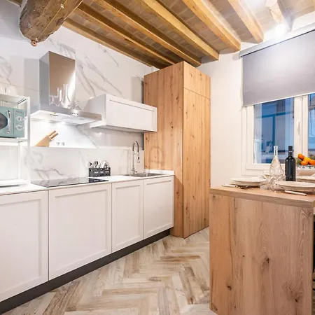 Guesthost - Bixio 29 4 And 6 Apartment *