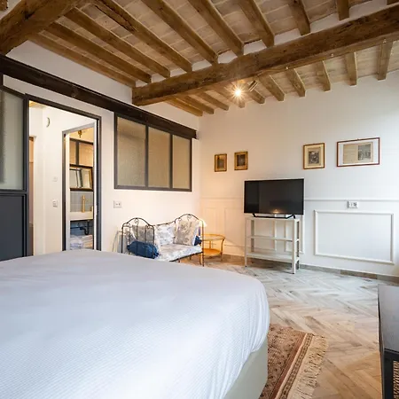 Guesthost - Bixio 29 4 And 6 Apartman Parma