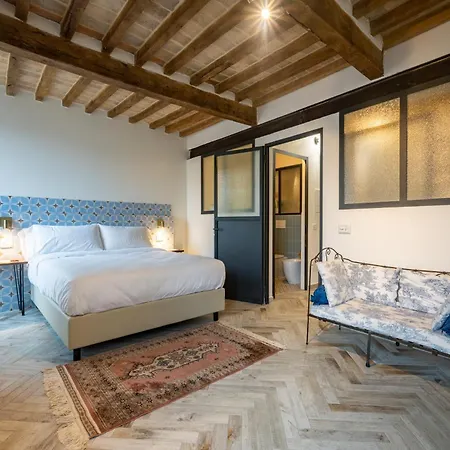 Guesthost - Bixio 29 4 And 6 Apartman Parma