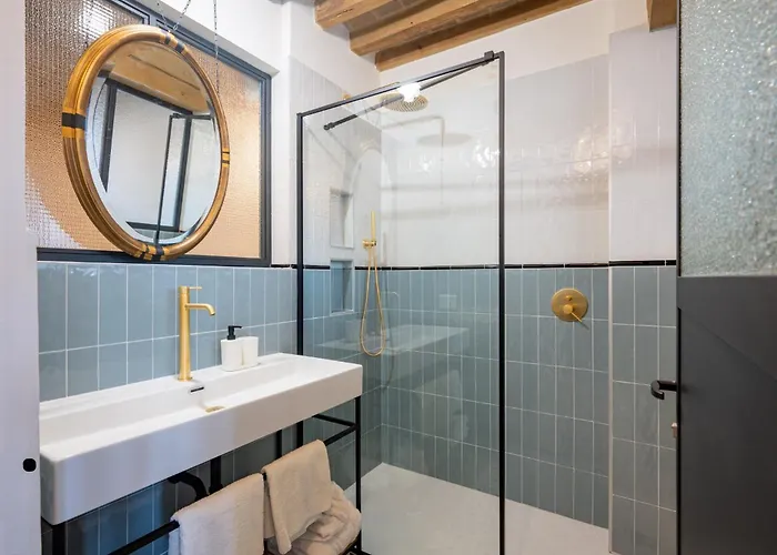 Guesthost - Bixio 29 4 And 6 Apartment