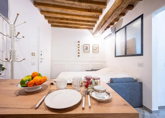 Guesthost - Bixio 29 4 And 6 *