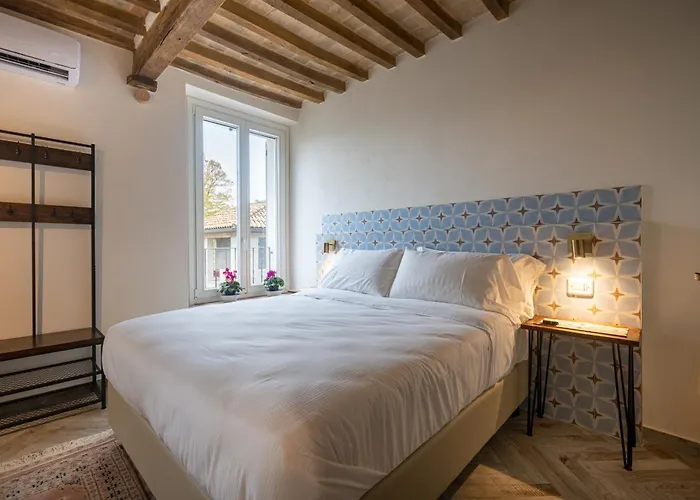 Guesthost - Bixio 29 4 And 6 *