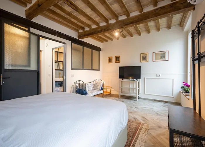 Guesthost - Bixio 29 4 And 6 Apartment Parma