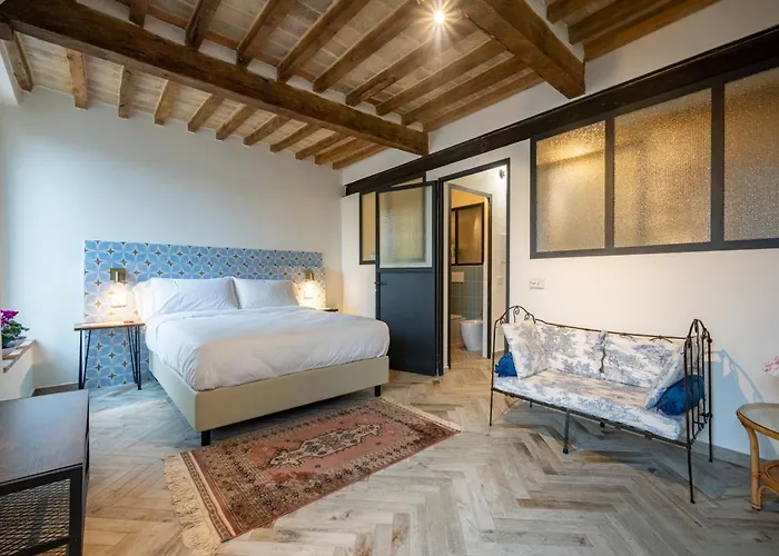 Guesthost - Bixio 29 4 And 6 Apartment Parma